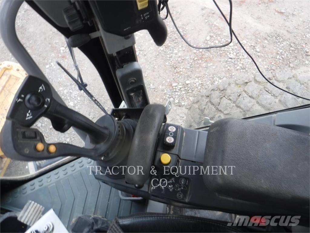 CAT 160M3 AWD Greiderid