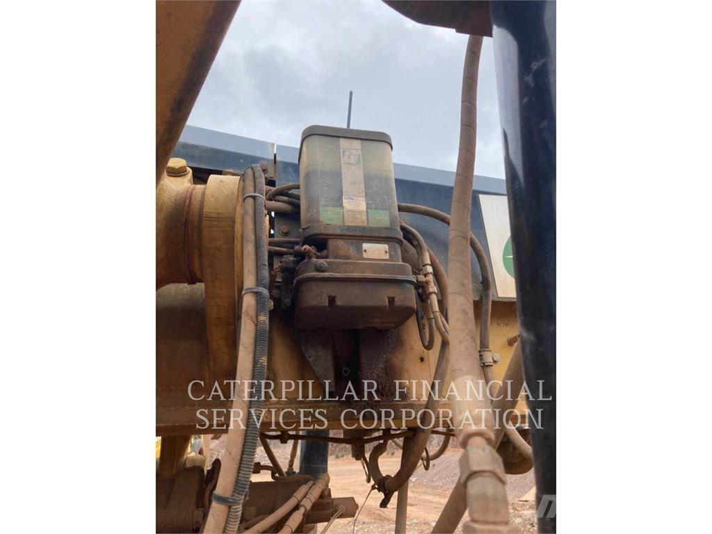 CAT 16M Greiderid