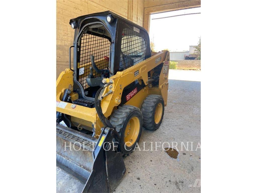 CAT 226 HF Kompaktlaadurid