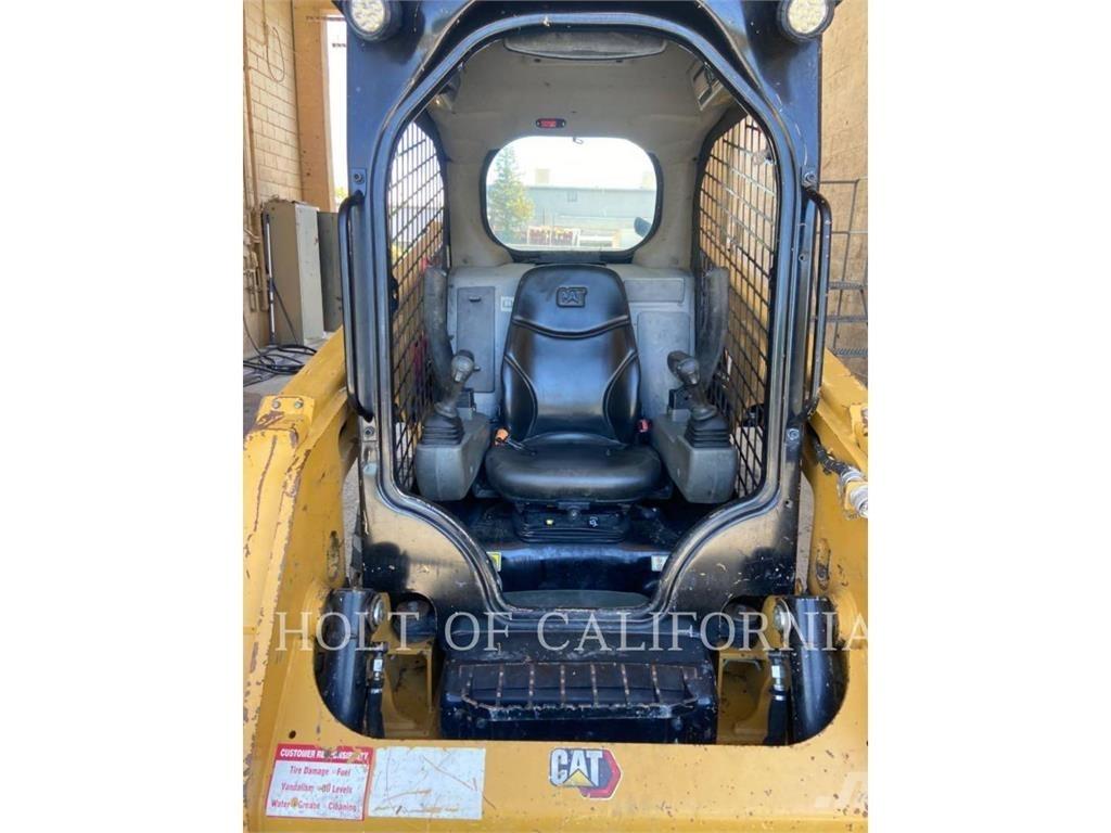 CAT 226 HF Kompaktlaadurid