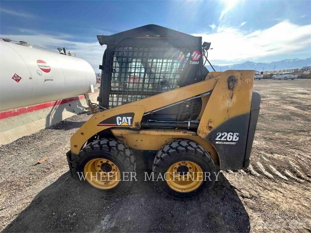 CAT 226B MA11 Kompaktlaadurid