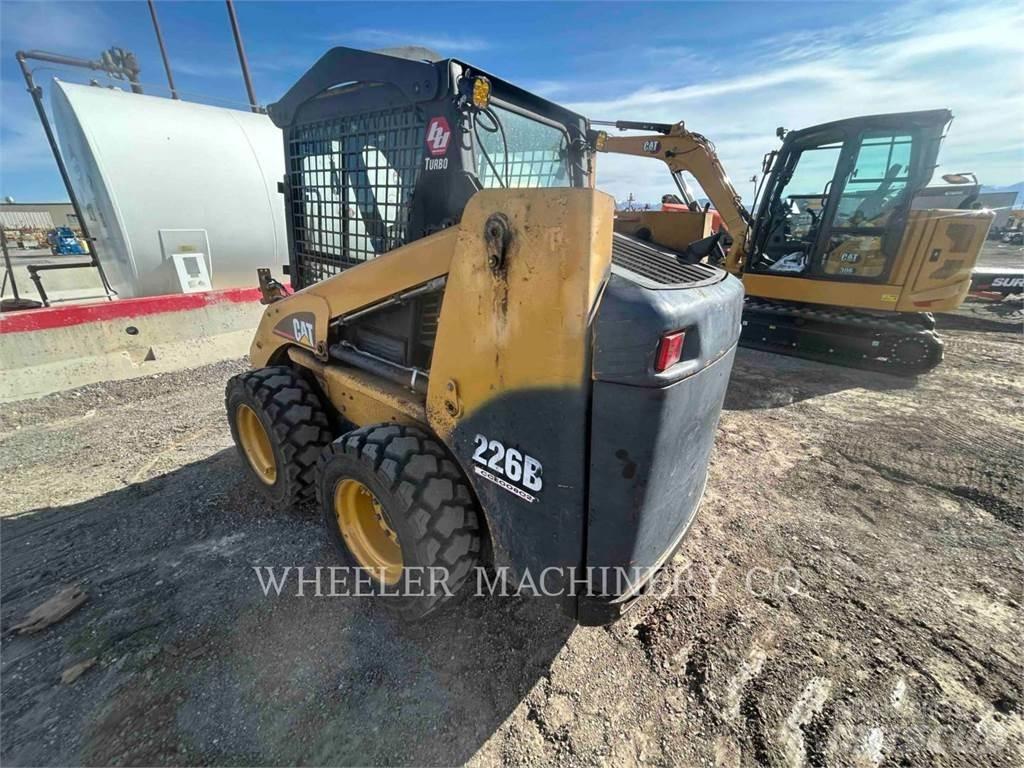 CAT 226B MA11 Kompaktlaadurid