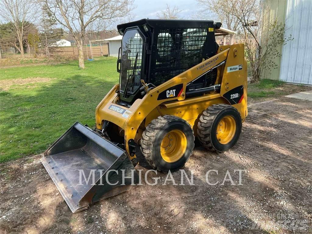 CAT 226B3 C Kompaktlaadurid