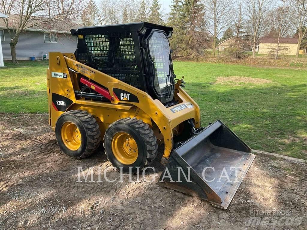 CAT 226B3 C Kompaktlaadurid