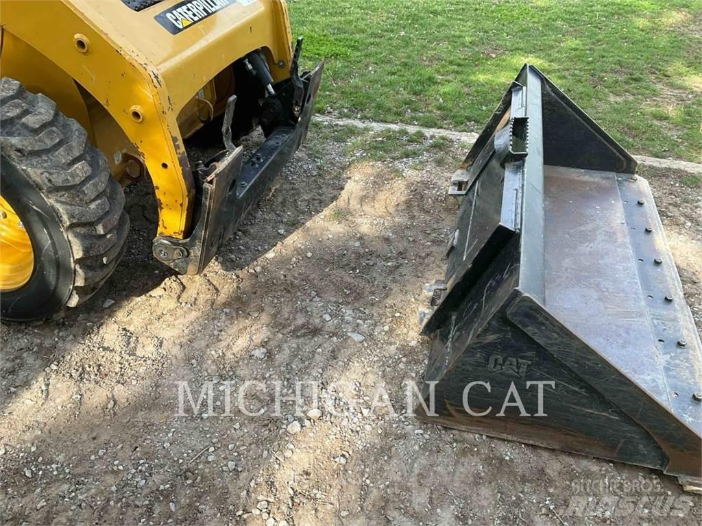 CAT 226B3 C Kompaktlaadurid