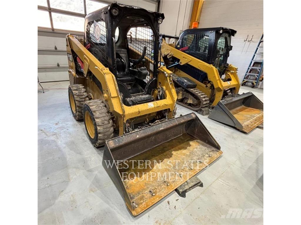CAT 226D Kompaktlaadurid