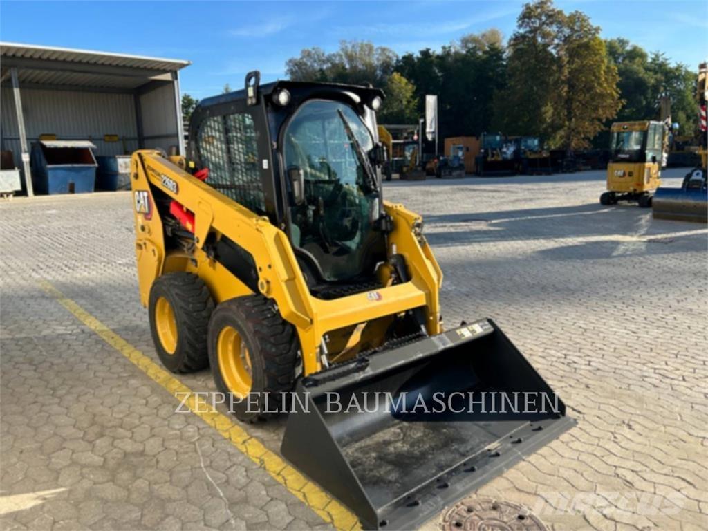 CAT 226D Kompaktlaadurid