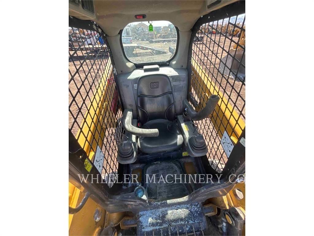 CAT 226D C1-H2 Kompaktlaadurid