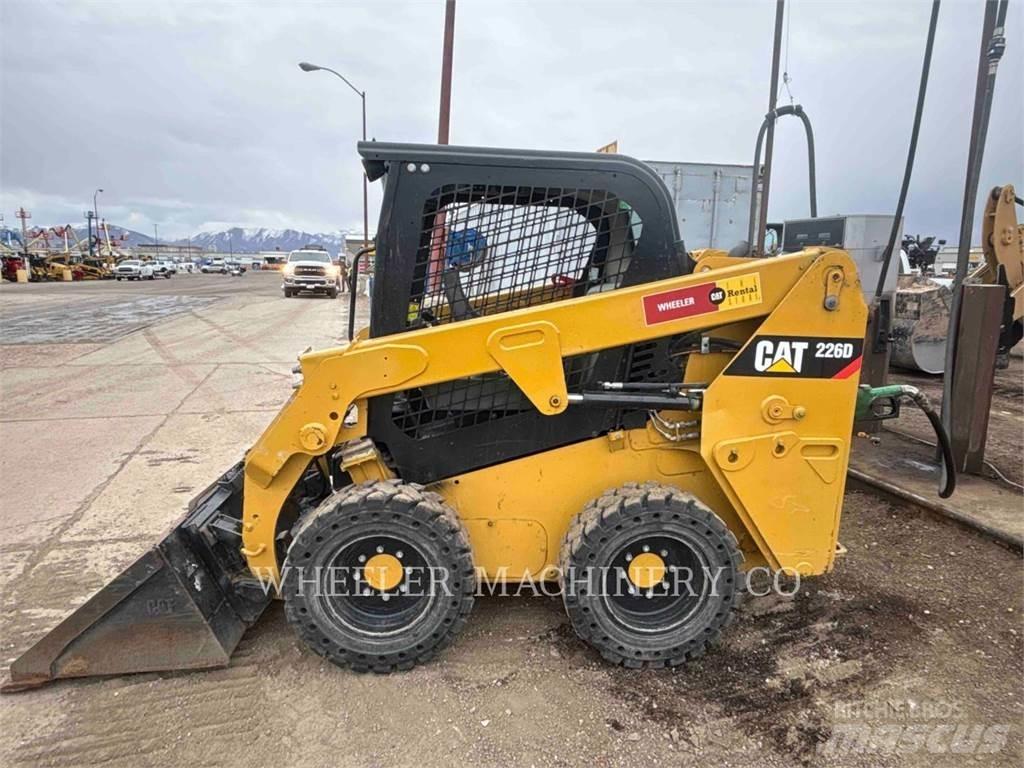 CAT 226D C1-H2 Kompaktlaadurid