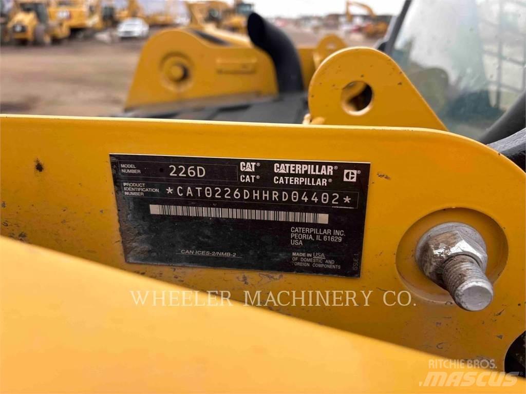 CAT 226D C1-H2 Kompaktlaadurid