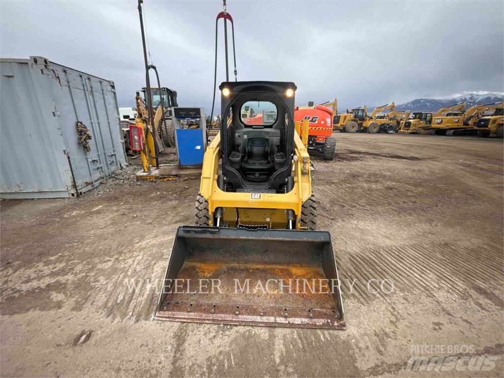 CAT 226D C1-H2 Kompaktlaadurid