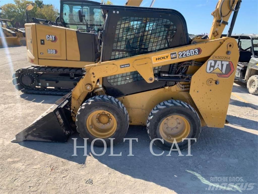CAT 226D CAB Kompaktlaadurid