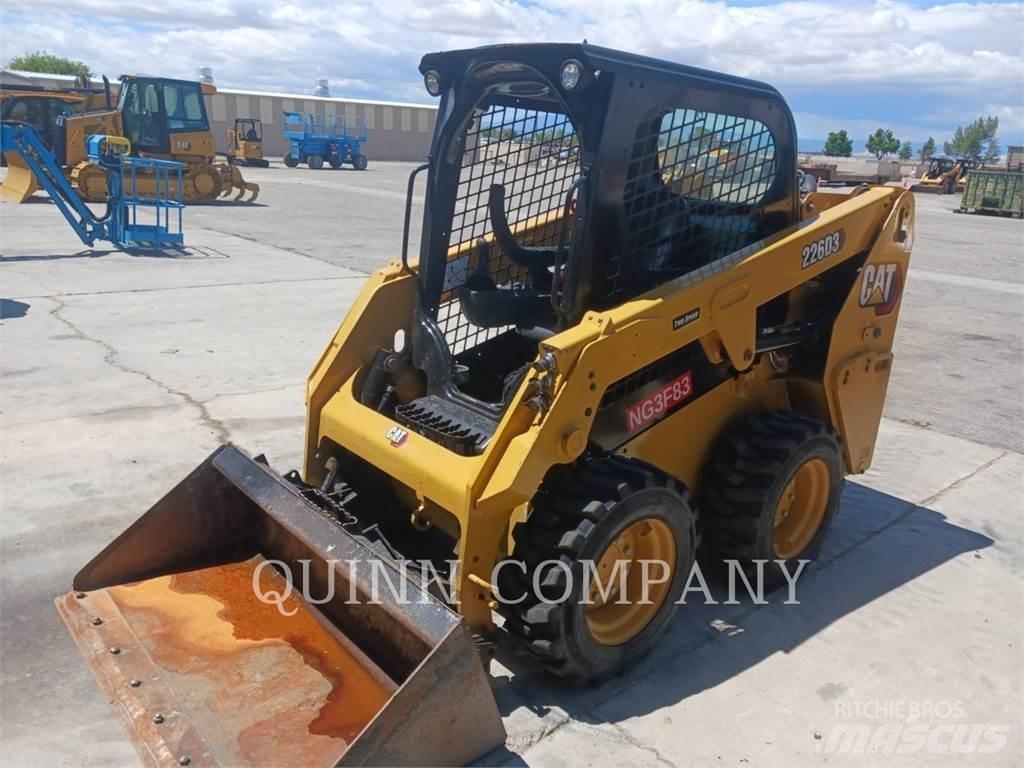 CAT 226D3 Kompaktlaadurid