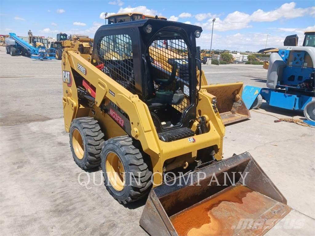 CAT 226D3 Kompaktlaadurid