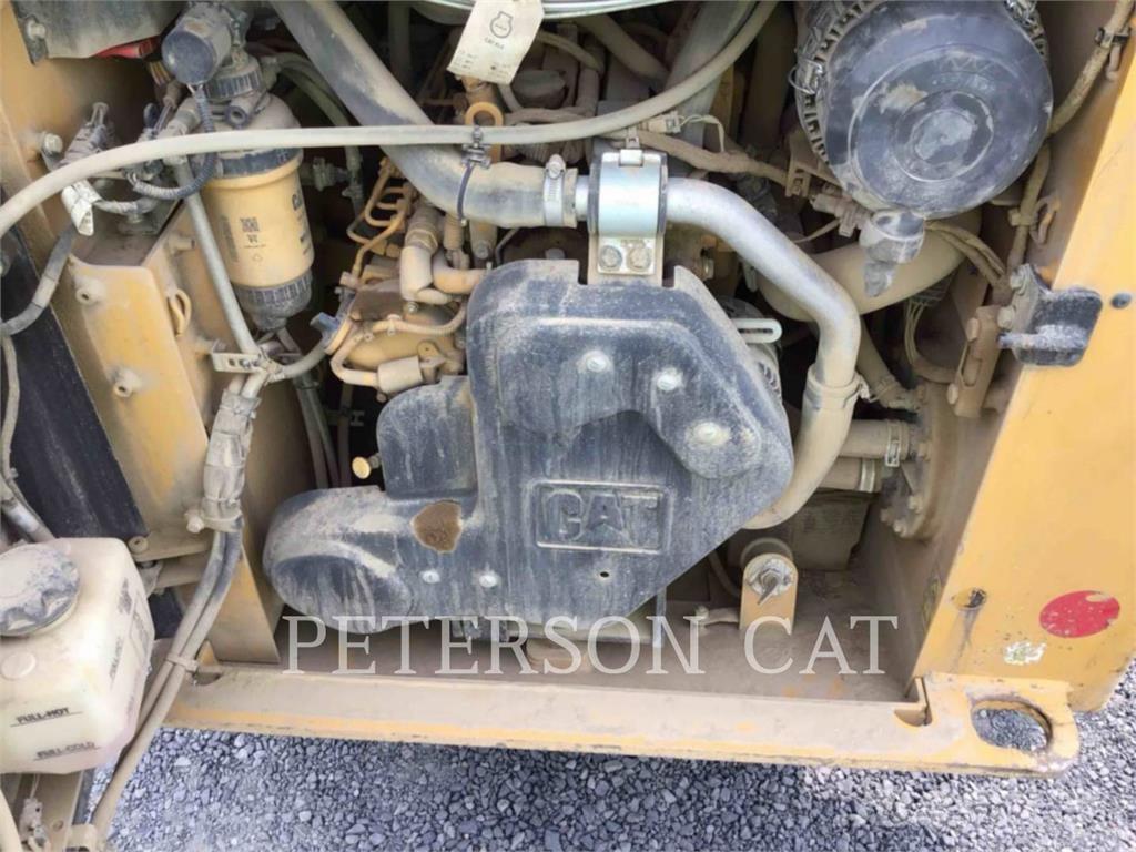 CAT 226D3 Kompaktlaadurid