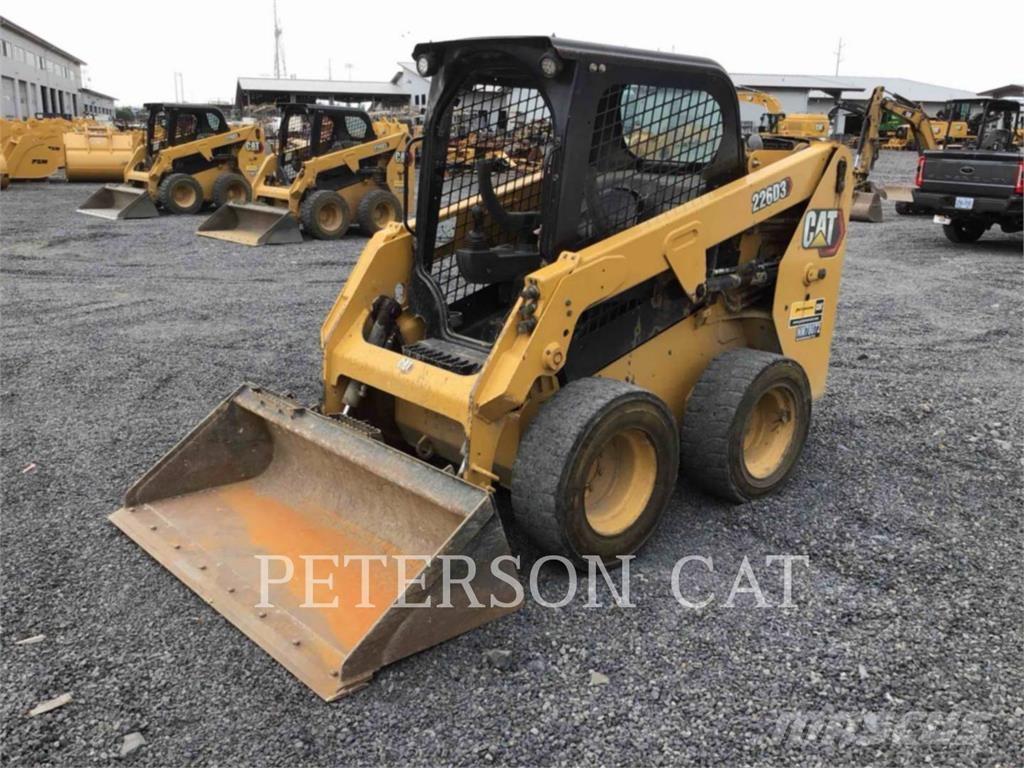 CAT 226D3 Kompaktlaadurid