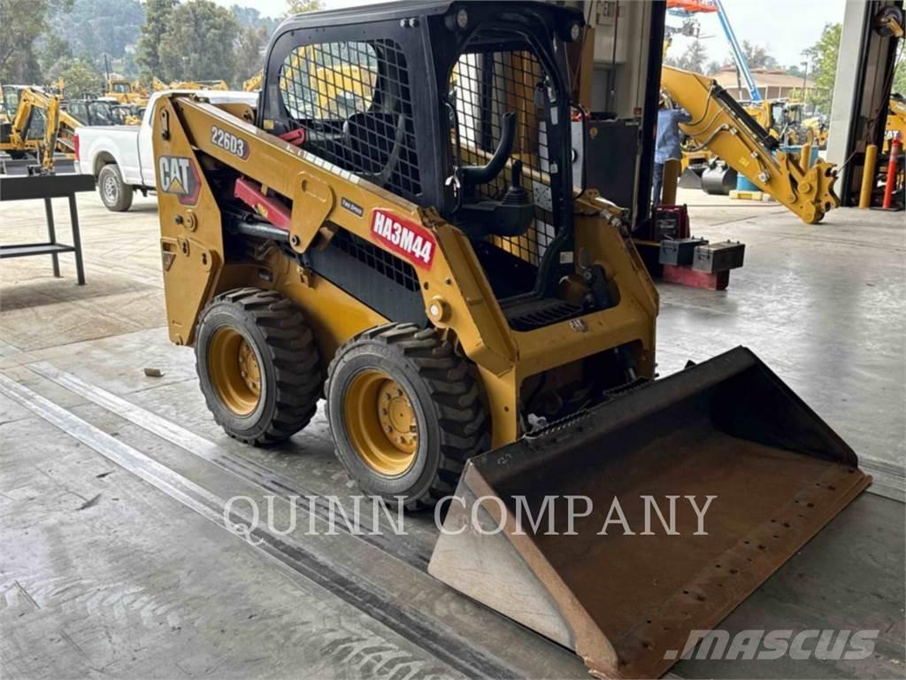 CAT 226D3 Kompaktlaadurid