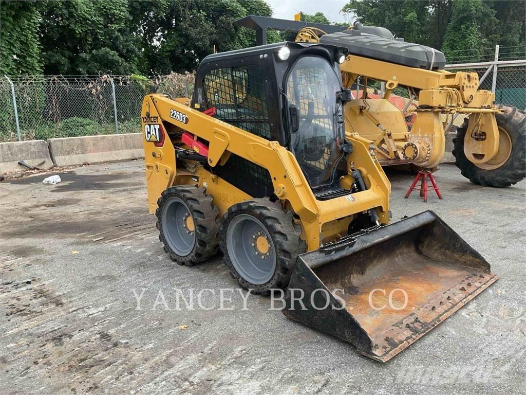 CAT 226D3 Kompaktlaadurid