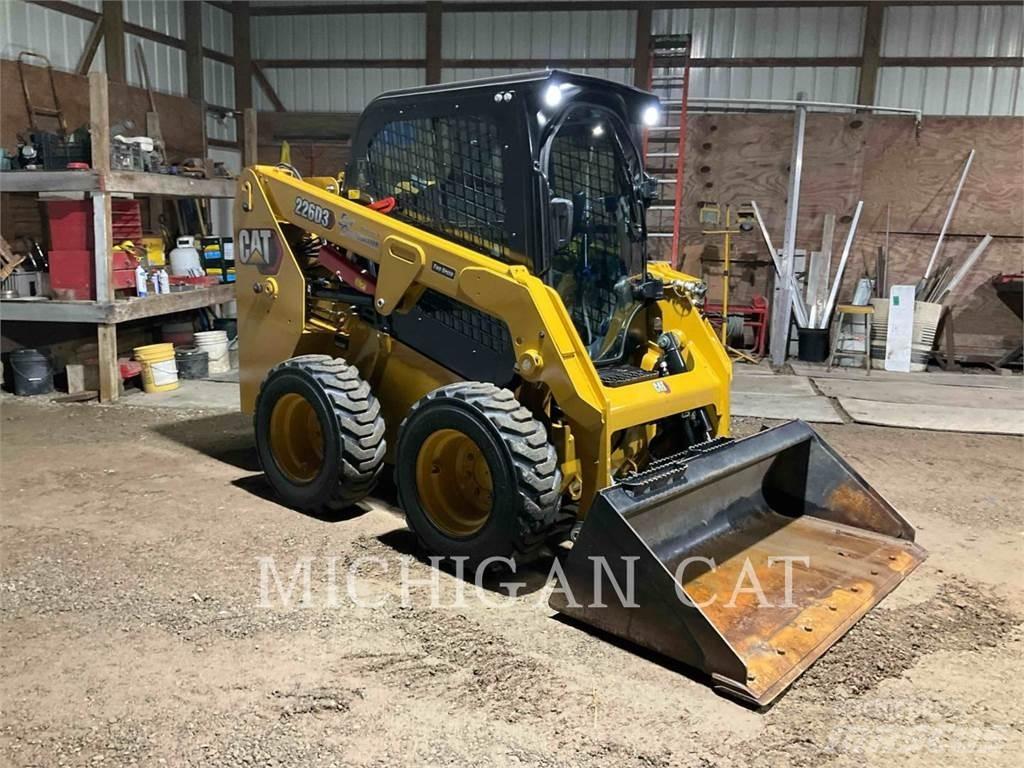 CAT 226D3 A2Q Kompaktlaadurid