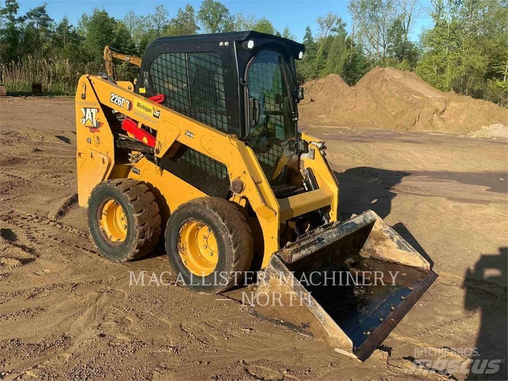 CAT 226D3 AQ Kompaktlaadurid