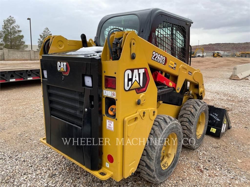 CAT 226D3 C3H2 Kompaktlaadurid