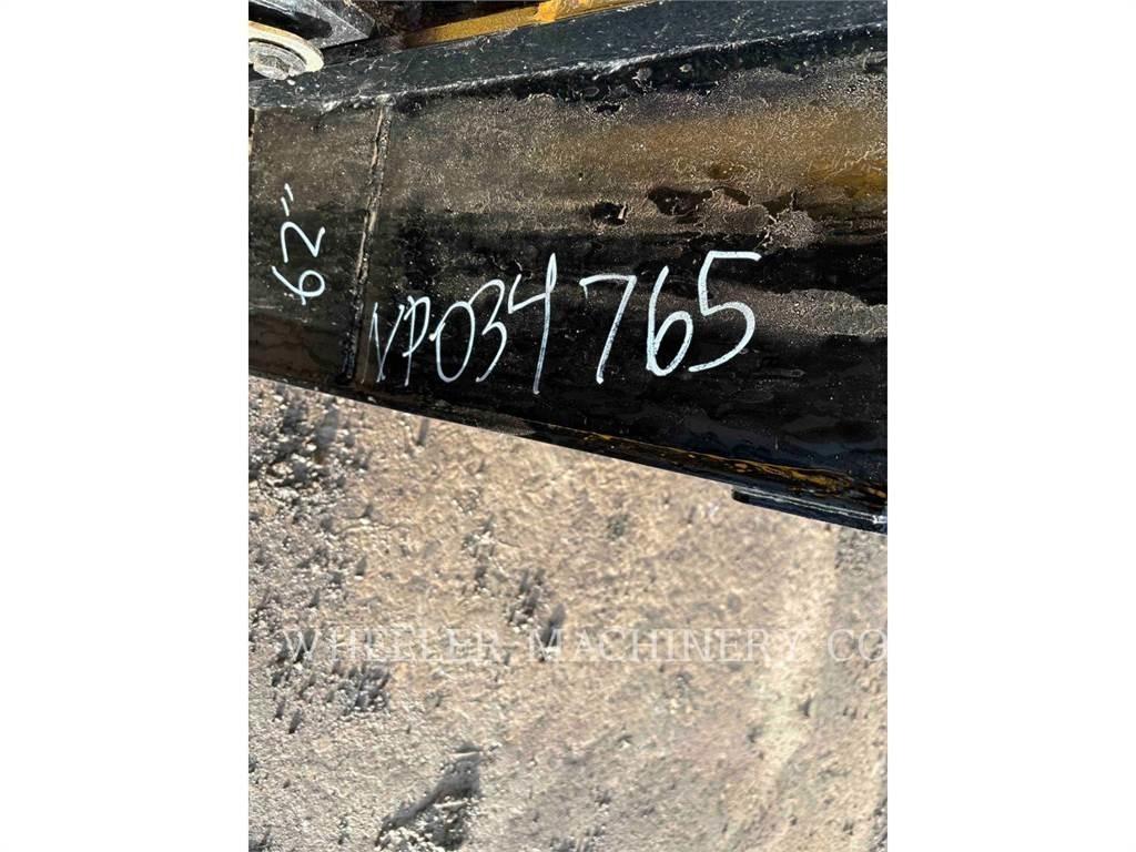 CAT 226D3 C3H2 Kompaktlaadurid