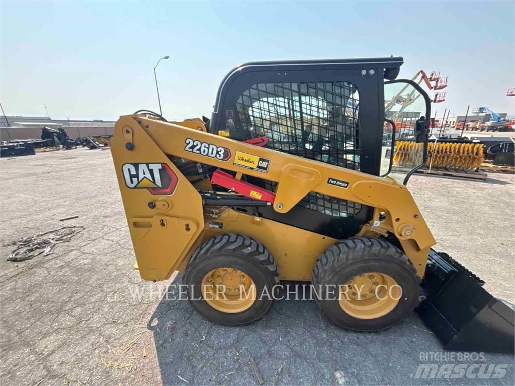 CAT 226D3 C3H2 Kompaktlaadurid