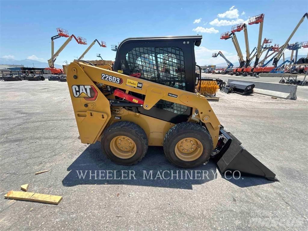 CAT 226D3 C3H2 Kompaktlaadurid