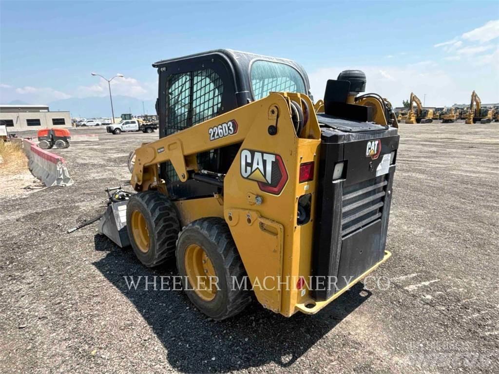 CAT 226D3 C3H2 Kompaktlaadurid
