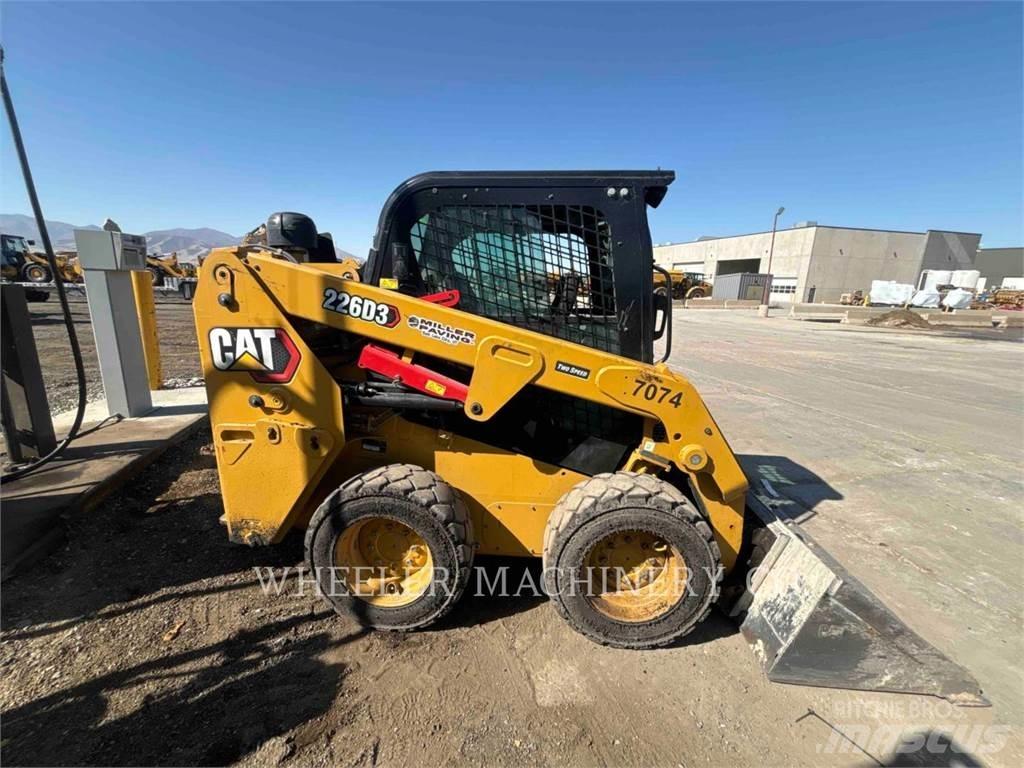 CAT 226D3 C3H2 Kompaktlaadurid