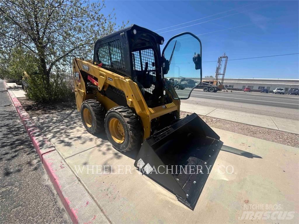 CAT 226D3 C3H2 Kompaktlaadurid