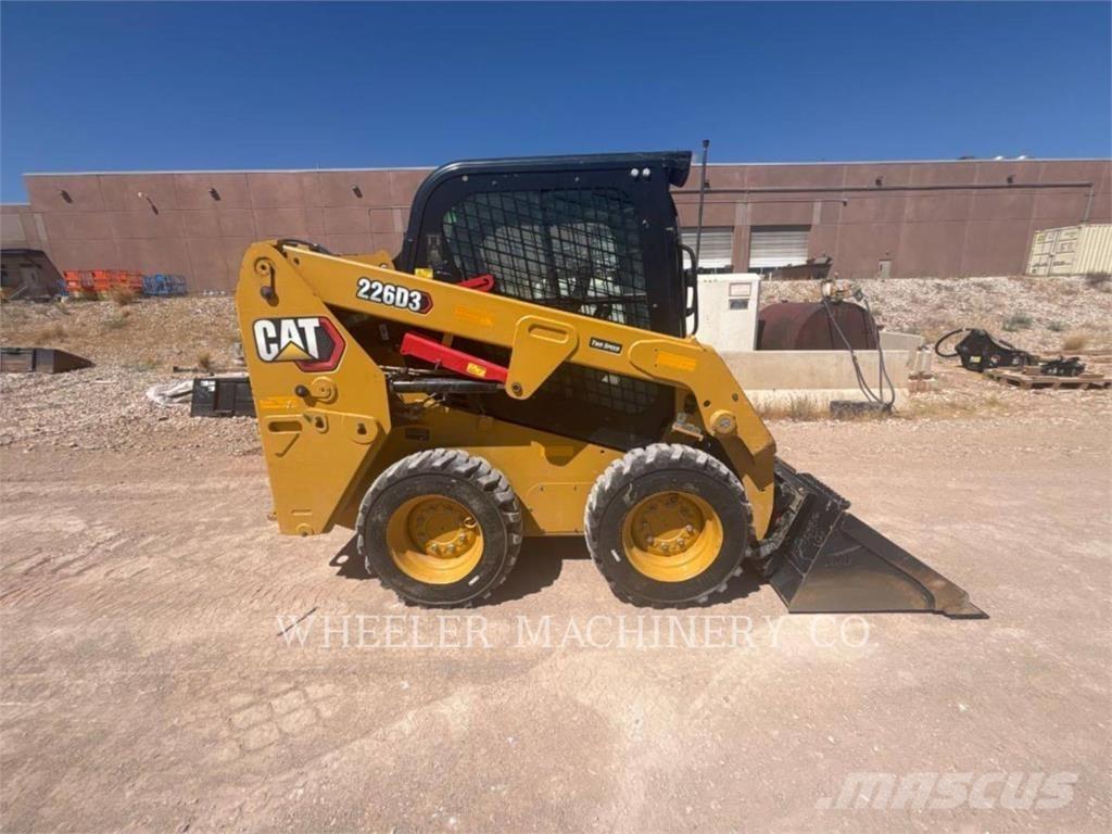 CAT 226D3 C3H2 Kompaktlaadurid