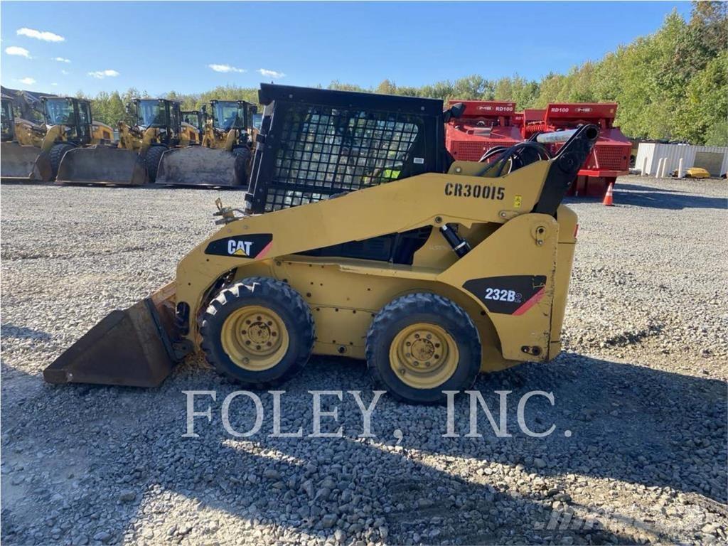 CAT 232B2 Kompaktlaadurid