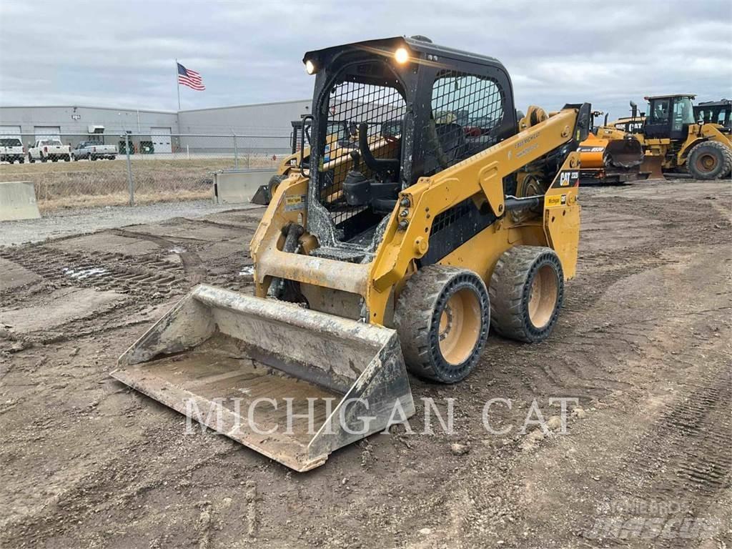 CAT 232D Q+ Kompaktlaadurid