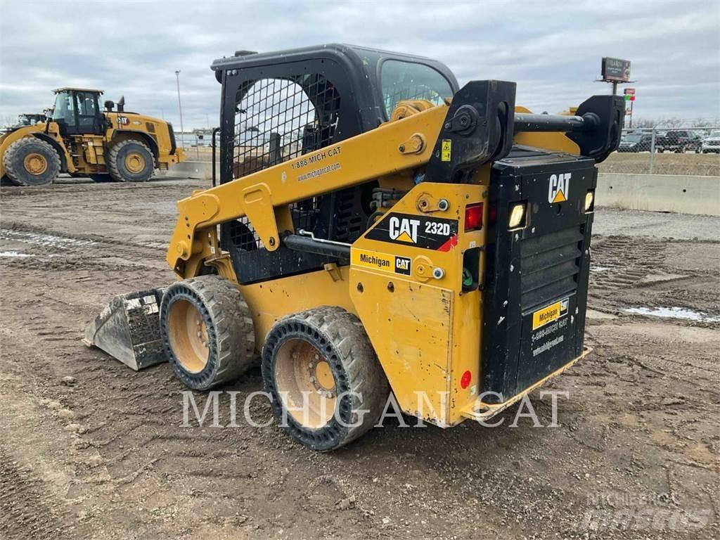CAT 232D Q+ Kompaktlaadurid