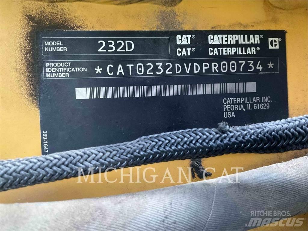 CAT 232D Q+ Kompaktlaadurid