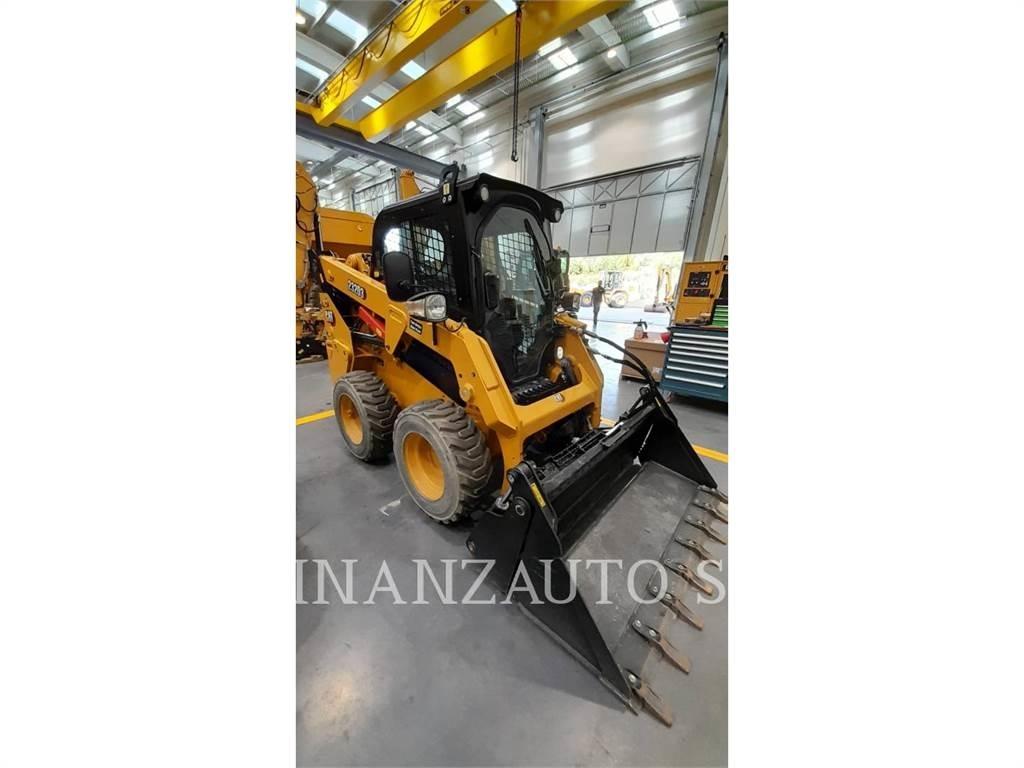 CAT 232D3 Kompaktlaadurid