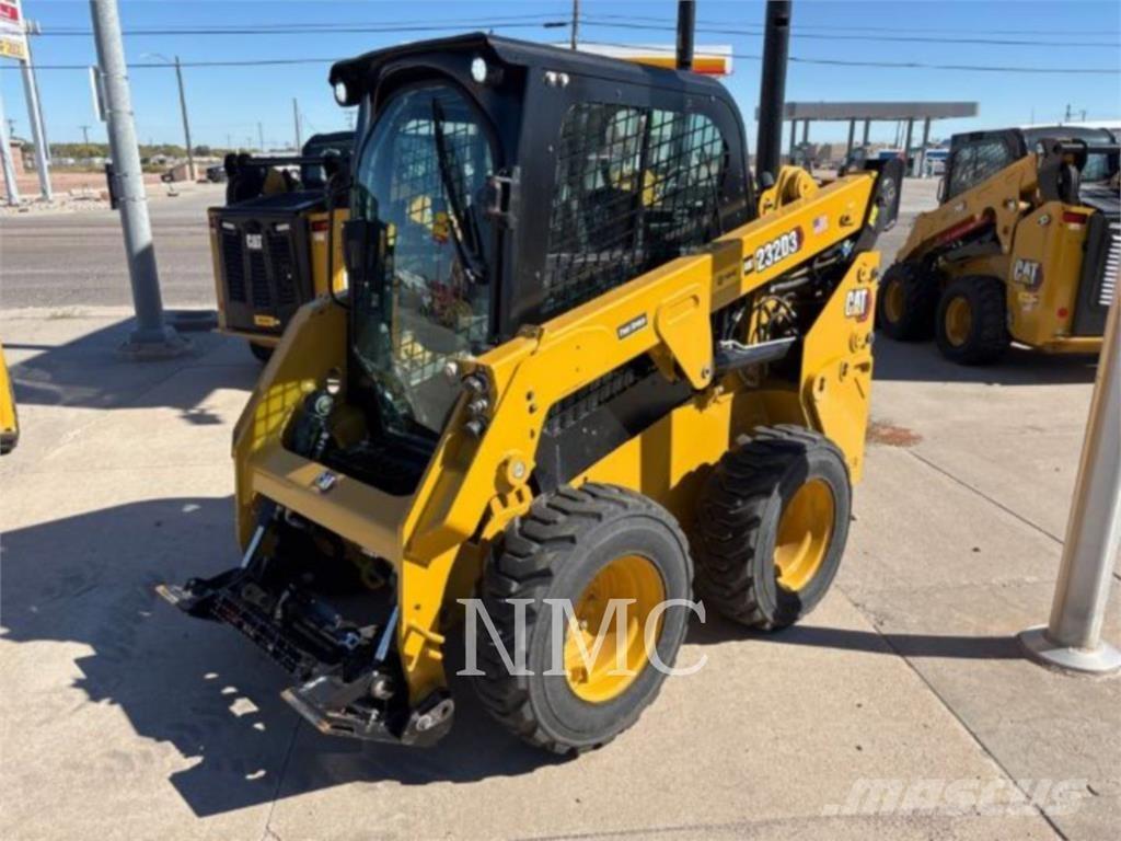 CAT 232D3 Kompaktlaadurid