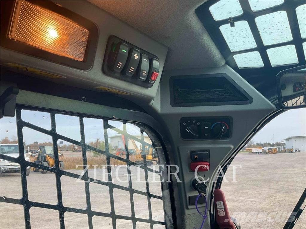 CAT 232D3 Kompaktlaadurid