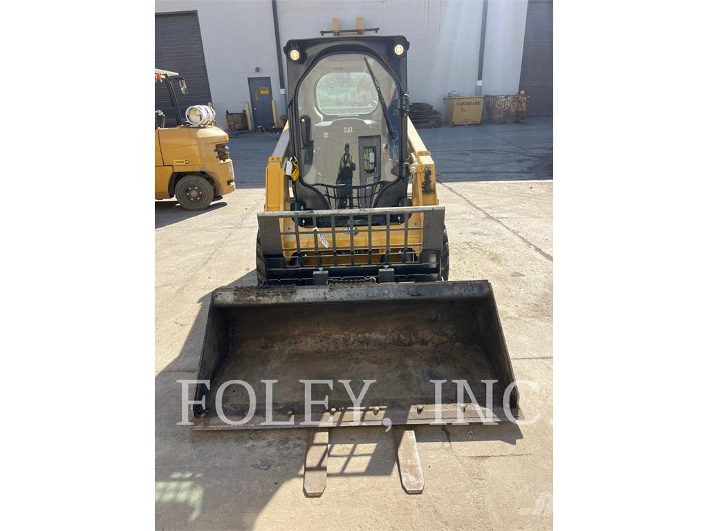 CAT 232D3 Kompaktlaadurid