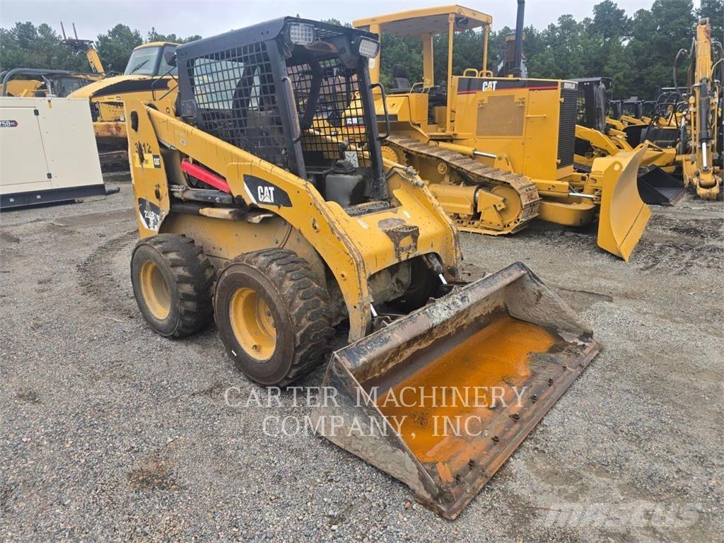 CAT 236B3 Kompaktlaadurid