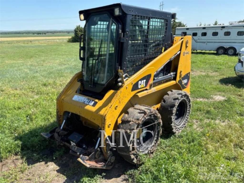 CAT 236B3 Kompaktlaadurid