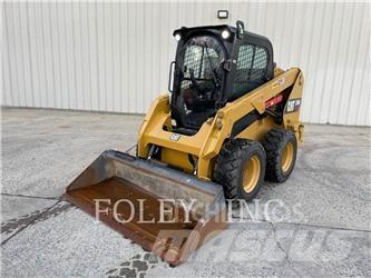 CAT 236D Kompaktlaadurid