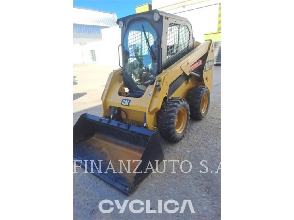 CAT 236D Kompaktlaadurid
