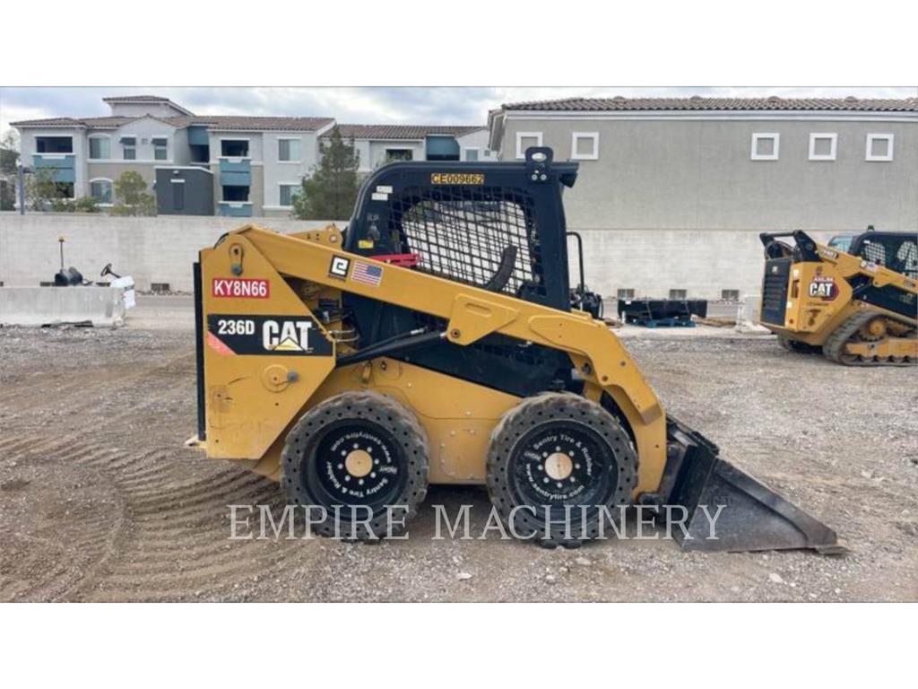 CAT 236D Kompaktlaadurid