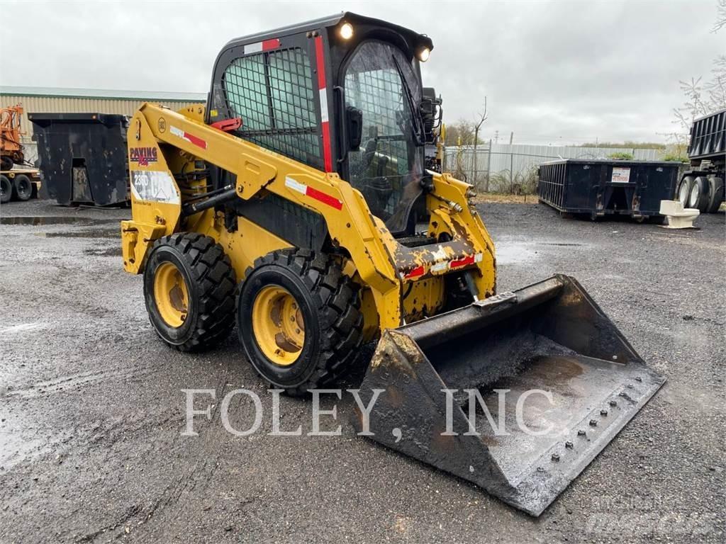 CAT 236D Kompaktlaadurid
