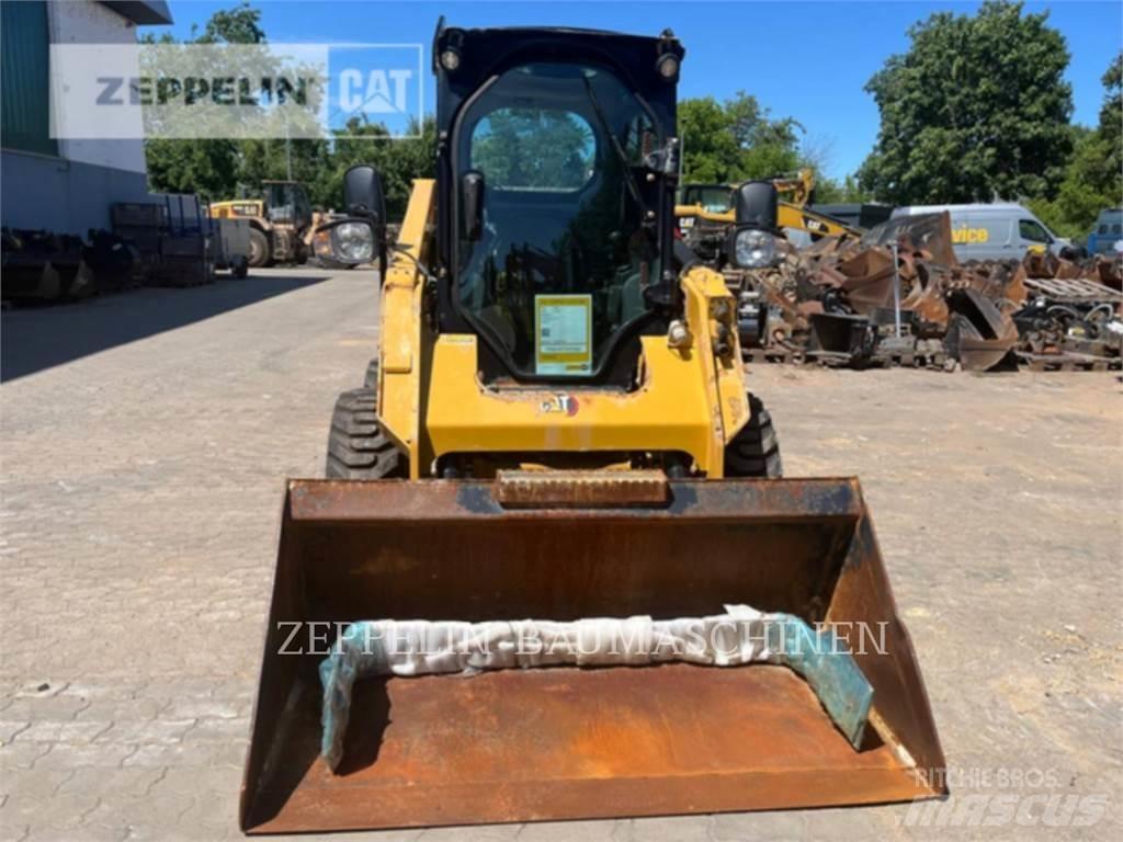 CAT 236D Kompaktlaadurid