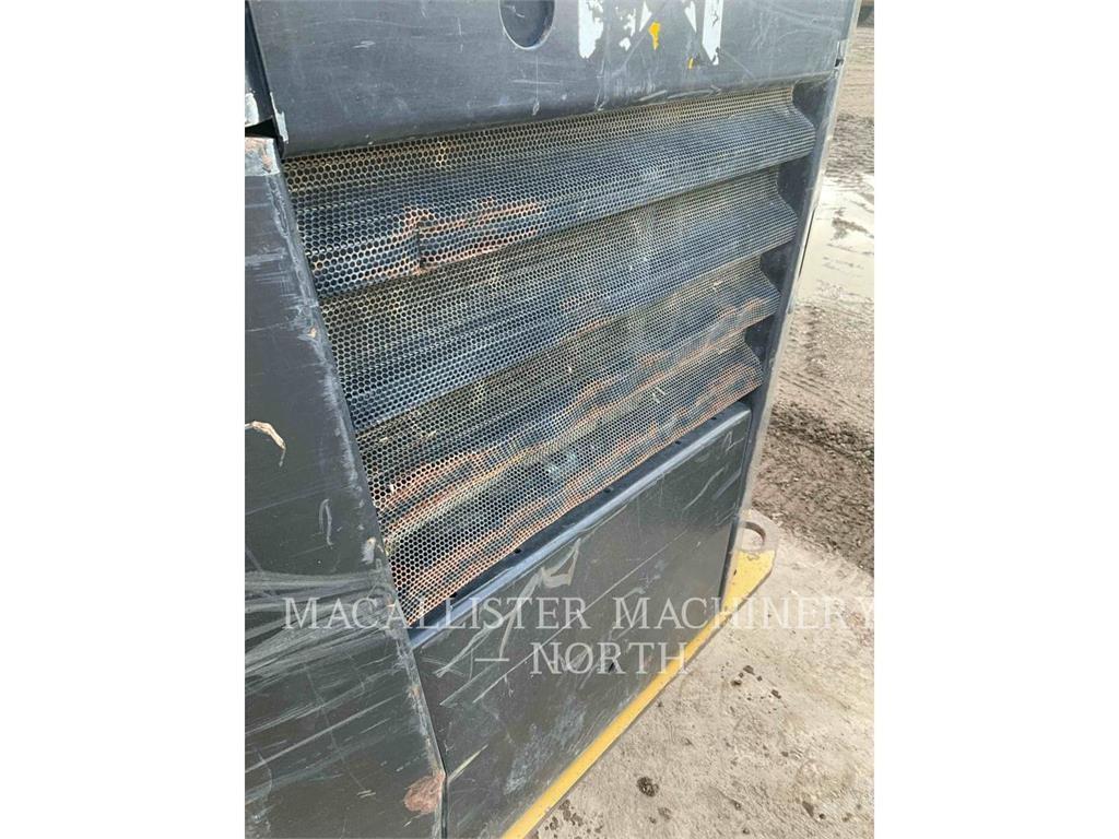 CAT 236D A2Q Kompaktlaadurid