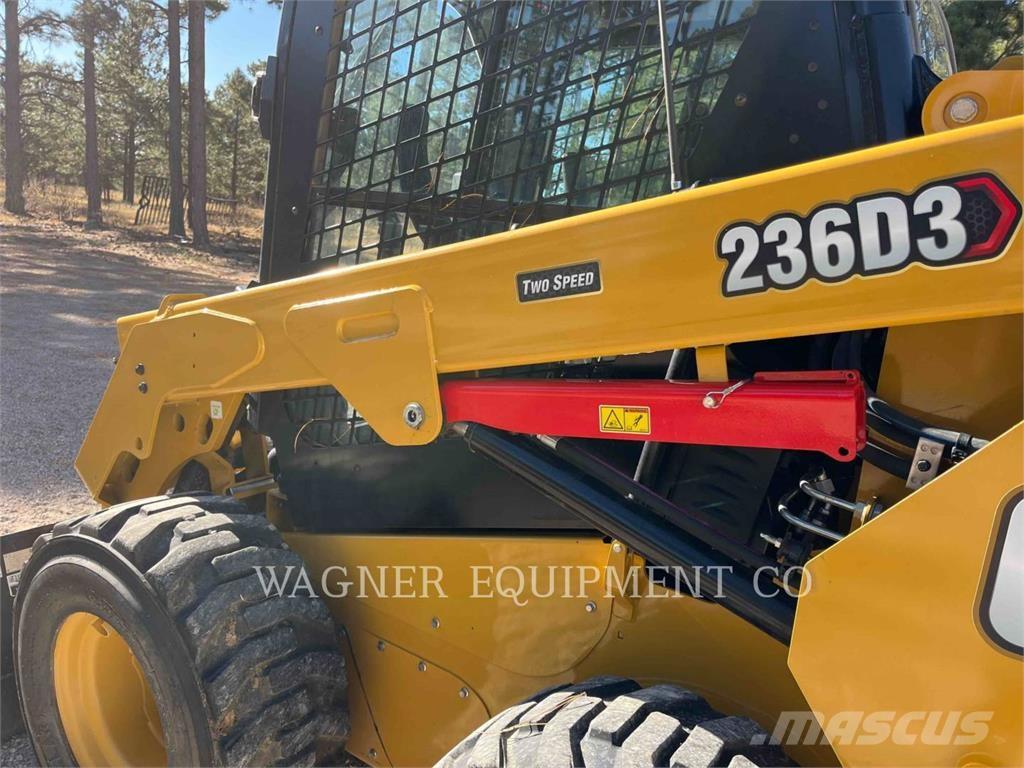 CAT 236D3 Kompaktlaadurid