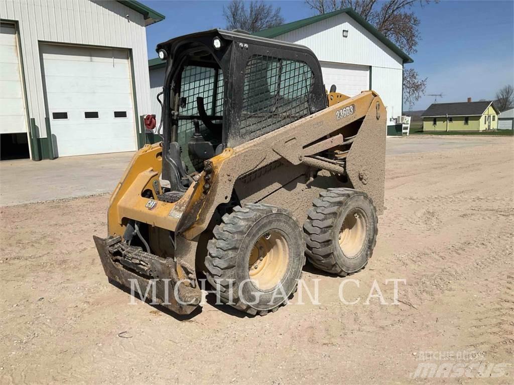 CAT 236D3 A2Q Kompaktlaadurid